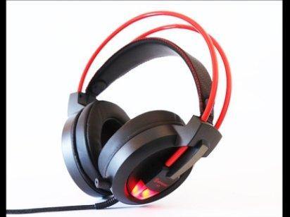 Speed titanium V9 gaming headset headset Internet cafes Internet cafes headset subwoofer U single wire headset headset PC7.1 - Gamer Z Paradise